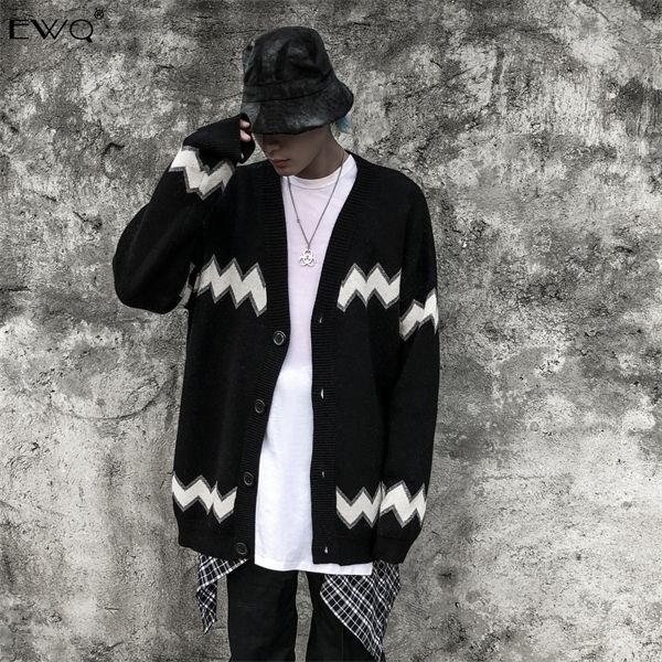 

ewq / jacquard weave stripe v collar sweater for men and women lovers 2020 autumn new single breasted cardigan clothes 19h-a124 q1113, White;black