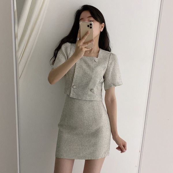 

2021 new minimum female solid square turtleneck double breasted waist enclosing mini skirt spring 9kl3, Gray