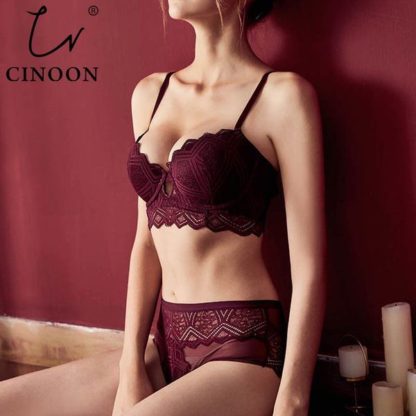 Cinal New Top Sexy Underwear Set Bra e Panty Sets Hollow Brassiere Reunir Sexy Bra Bordado Laço Lingerie Set LJ200814