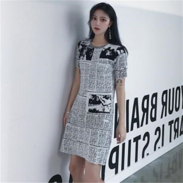 

summer new trend english newspaper print pullover short sleeve waist dress a-line skirt for women, Black;gray