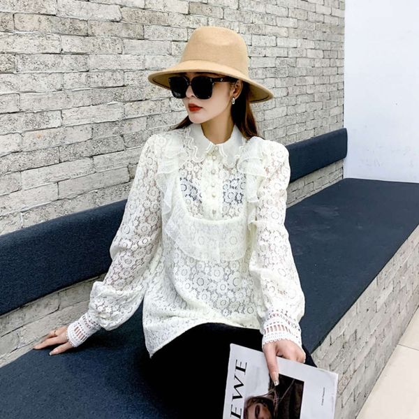 

2021 early spring girls perspective bottomed shirt show thin lace hollow temperament versatile top, White