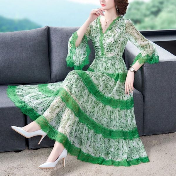 

2020 summer printed silk dress wear loose floral print temperament of mulberry silk dress1, Black;gray