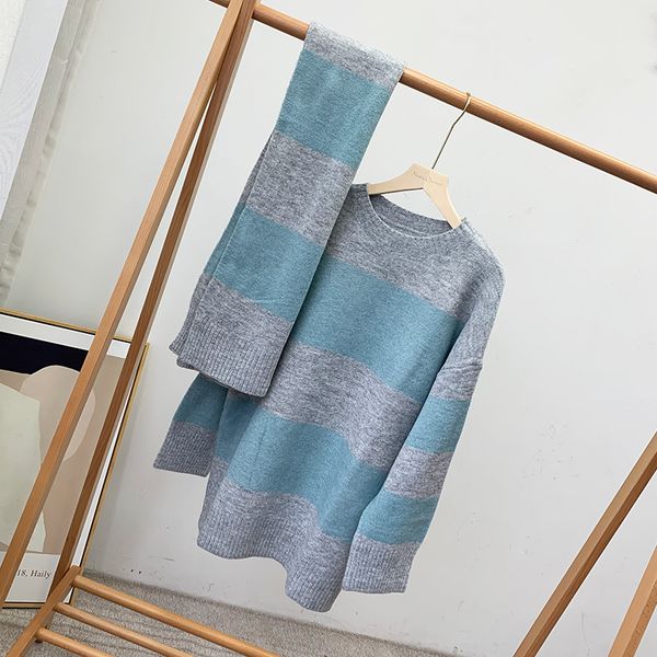 

sold out new designer items for autumn and winter: maternity sweaters dresses bottoms / coats, White