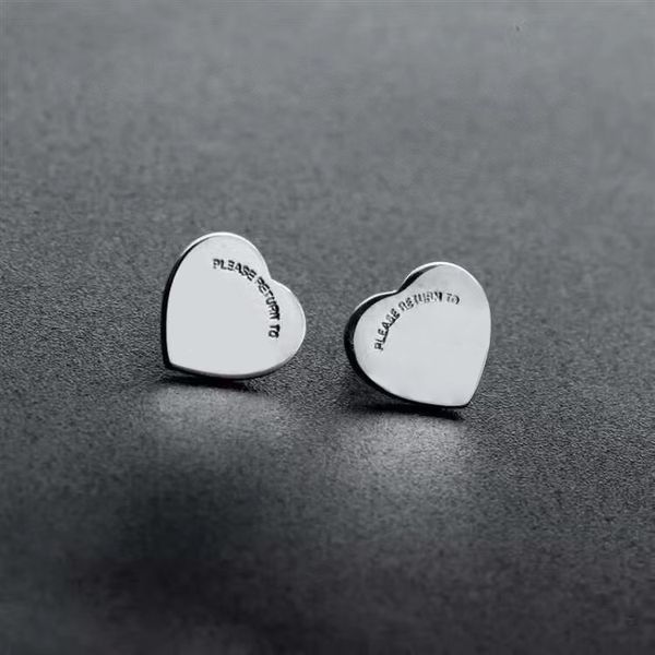 

designers earrings women's studs classic love earring simple stud designer temperament jewelrys gift fashion versatile colorfast style, Golden;silver