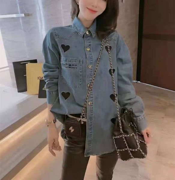 

2020 winter new personality versatile love pattern denim shirt foreign style show thin female, White