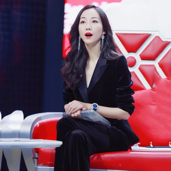 

han xue star's same black heavy textured velvet suit coat for women's new fashion suit in spring and autumn of 2019 q1215, White