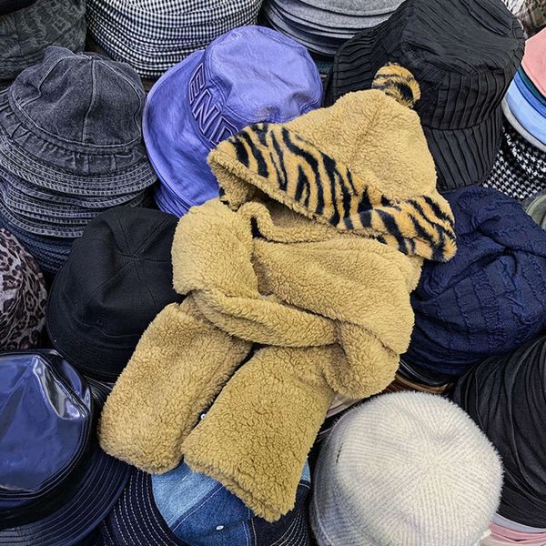

autumn and winter girl cold proof warm plush thickened lovely striped cycling hat scarf glove three piece set, Blue;gray