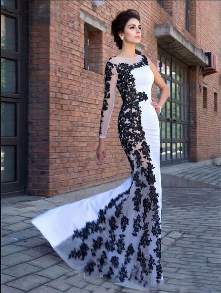 Elegante arabische schwarz -weiße Meerjungfrau Abendkleider für Frauen Sigle Long Sleeve Applices Spitze Illusion Formale Partykleider Boden Länge Customize Prom Kleid