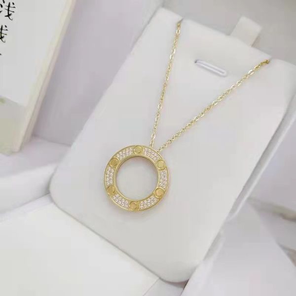 Collana con ciondolo a 3 colori con diamanti pieni di lusso Collana con ciondolo in oro 18 carati di moda Gioielli in acciaio inossidabile 316L di alta qualità