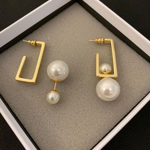 

stud fashion design d letter earrings suitable for women's crystal square pearl stud earrings luxury jewelry, Golden;silver