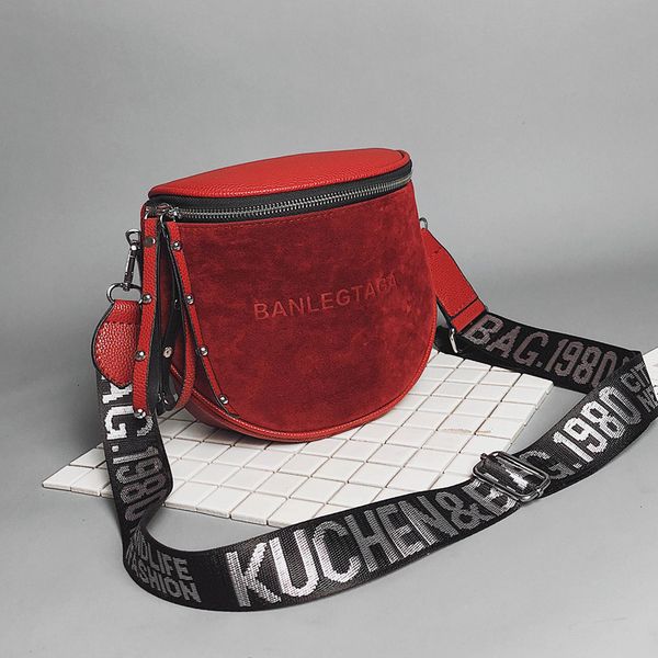 

hbp non-brand new style chaochaochaohuo bag women's frosted wide shoulder strap messenger bag versatile single shoulder bag sport.0018