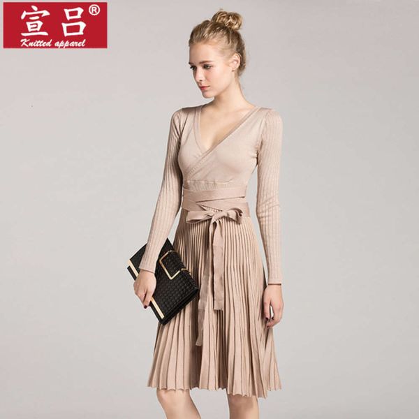 

slim autumn and winter new fit long sleeve v-neck lace up knitted pleated medium length drs for women, Black;gray