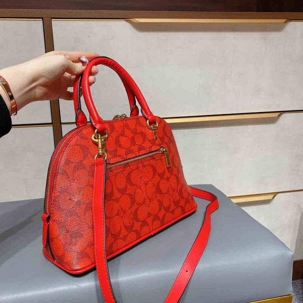 

good quality women patent leather flower embossed shell shoulder bags with lock handbags cross body bag