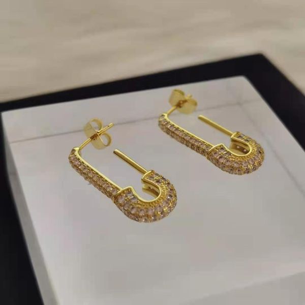 

2021new style full diamond super flashing bear pendant fashion temperament earrings, Golden