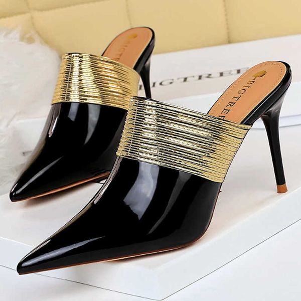

classic luxury designer shoes fashion woman pumps patent leather high heels metal decoration stiletto women paris wholesale, Black