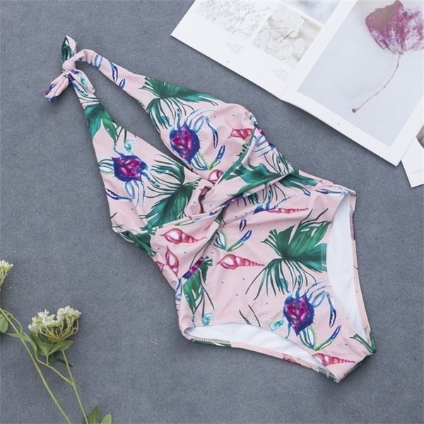 

2019 seafloor world print one piece swimsuit, White;black