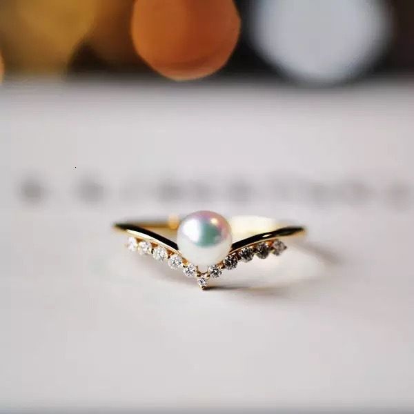 

new light luxury gold plated ring shell pearl plated 14k gold inlaid v-ring, Silver