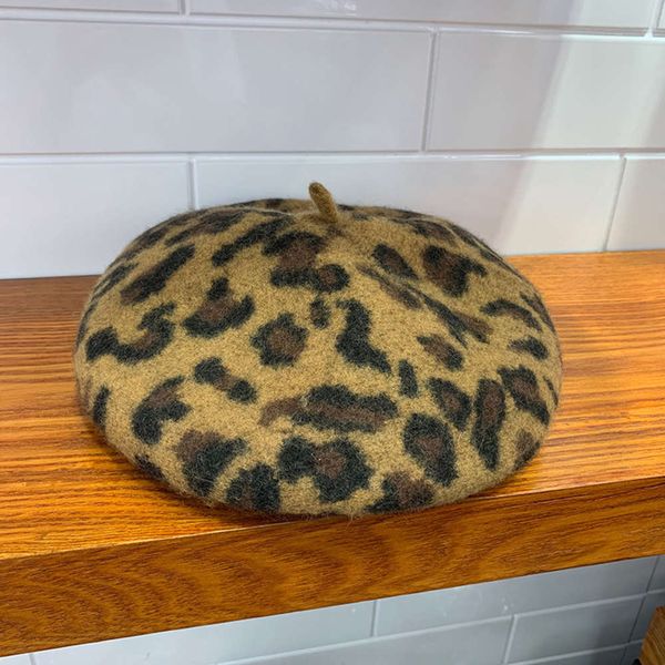 

cool style leopard pattern wool blended beret for women, Blue;gray