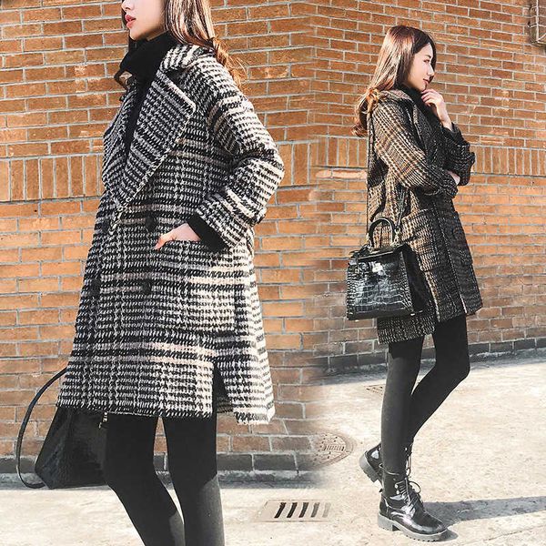 

plaid women's middle long fashion autumn winter 2020 new wool loose and thickened lady's coat, Black