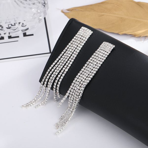 

simple full diamond claw chain fashionable exaggerated tassel individual female earrings, Golden