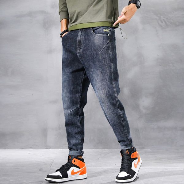 

2021 new newly designer fashion men jeans retro blue elastic loose fit denim harem pants streetwear hip hop wide leg trousers v9