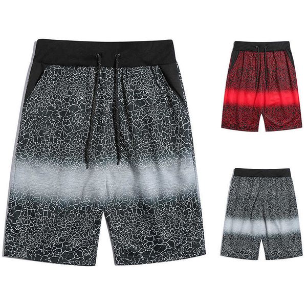 

2020 spring and summer new casual versatile digital printing gradient men's shorts, White;black