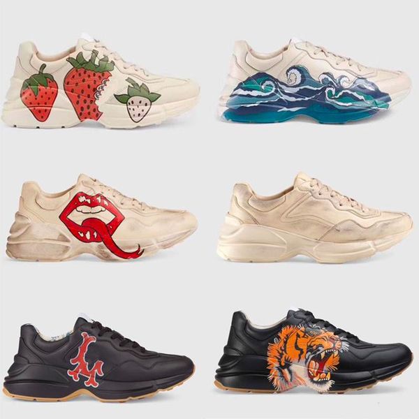 Top Mens Rhyton Casual Platform Shoes Dad Sneaker Desginer Donne Shoe Sports Sport Strawberry Wave Bocca Tigre Web Stampa Dimensione 5-45 Vintage