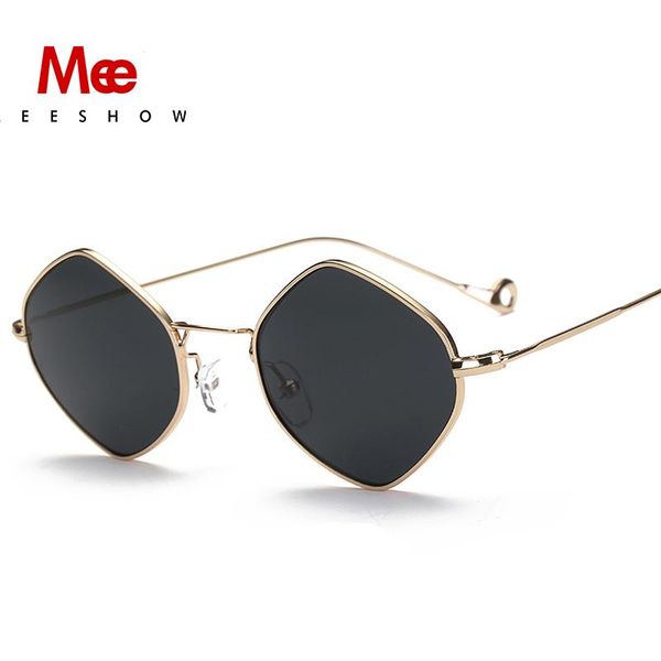 

sunglasses 2021 fashion women retro brand designer ocean lens mirror coating street s7026, White;black