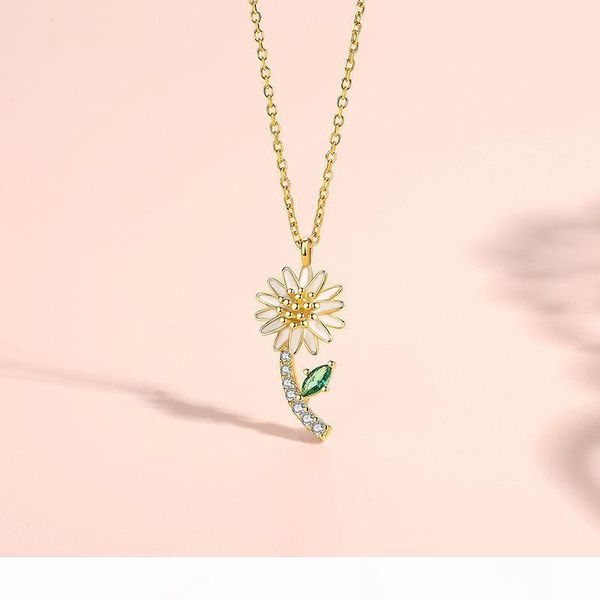 

designer necklace 925 sterling silver clavicle chain suitable for social gathering party charm jewelry fashion chrysanthemum pendant