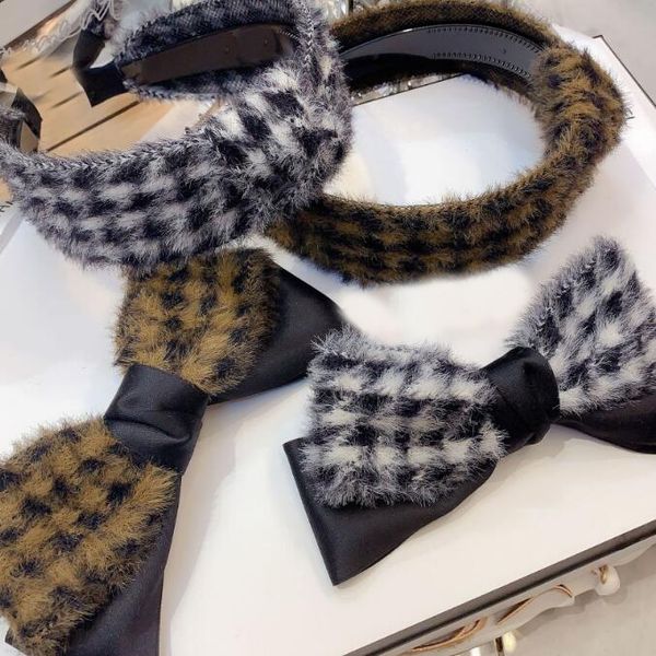 

dongmen south korea women c-letter plaid hairhoops fashion wide-brimmed cloth-art hairhoop new styles ladies temperament hair accessories, Silver