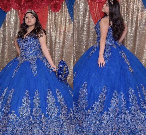 

2022 expensive champagne embroidered quinceanera dresses plus size v-neck beaded tulle ball gown puffy sweet 16 dress graduation for college, Blue;red