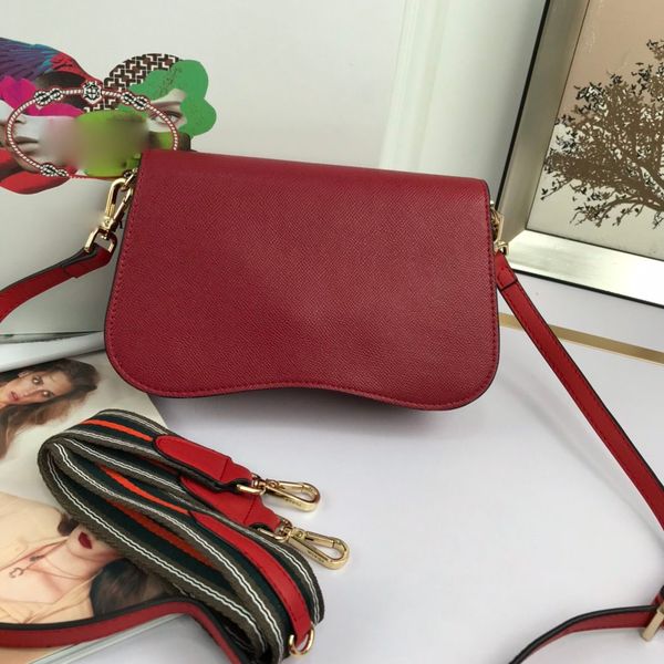 

red intoxicated fashion bag handbag wallet backpack main card holder duffle bag women handbags handbag horsebit card holder model: 2102, Black;white