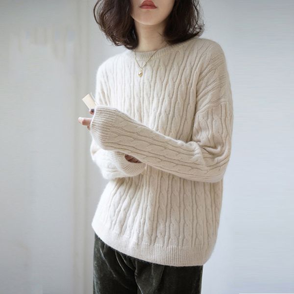 

women's 2020 winter around the neck female cashmere thicken new warm background twist pattern sweater, White;black