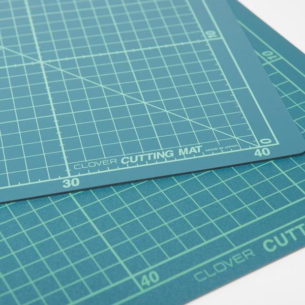 

sewing notions & tools made in japan clover 57-643 57-640 a3/a4 self healing cutting mat self-healing, Black