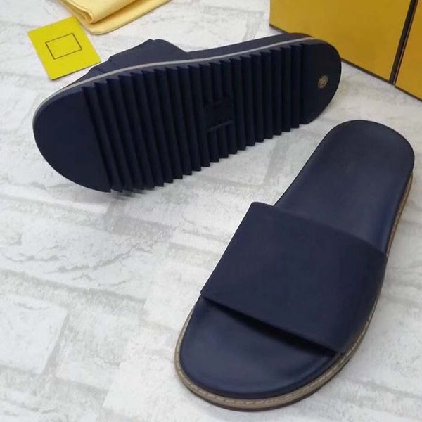 

2021 men women summer rubber sandals beach slide fashion scuffs slippers indoor shoes size eur 35-45 with box 21, Black