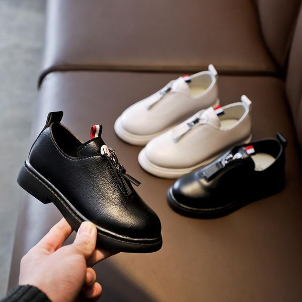 

flat shoes girl' leather spring and autumn style black white small for children, Black;grey