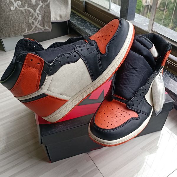 

1 go shattered backboard shoes 1s black white-team orange basketball trainers men womens sneakers 555088-005 with box