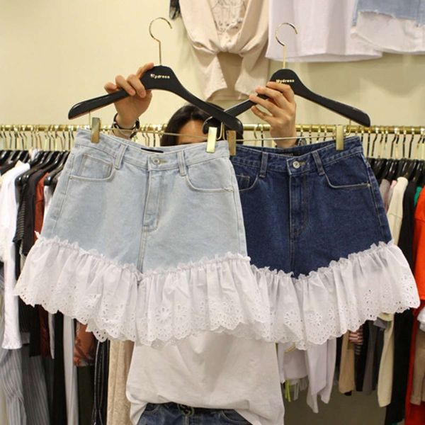 

lace stitching denim shorts women's 2020 summer new korean version slim and versatile wide leg a-shaped student pants, Black;white