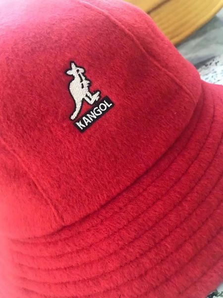 

kana 2020 hight quality man kangroo women cap winter winter warm beanie cap casual knitted sports autumn ski kangol designer wool knit hat s, Brown;gray