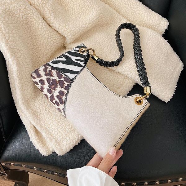 

2021 retro splicing design small crossbody bags 2021 trend chain hand bag womens trending shoulder handbags