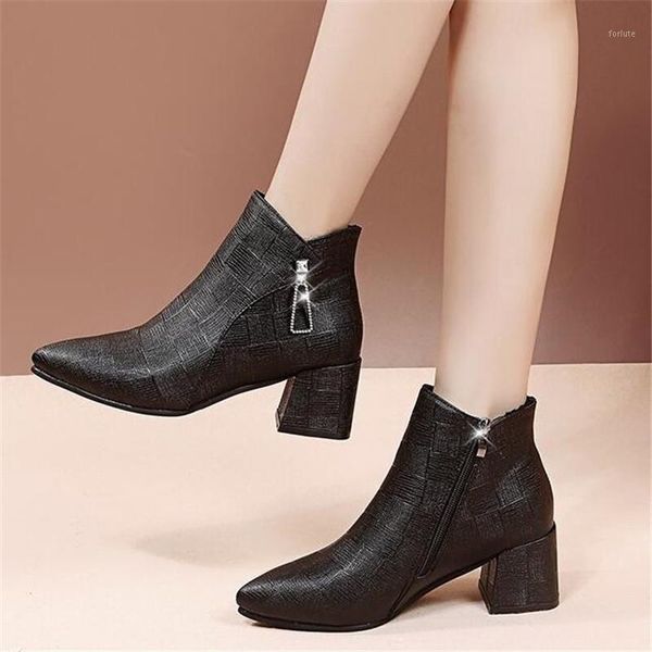 

2020 winter plus size new women's boots pointed plus velvet riding boots womens thick heel high heel platform women snow1, Black