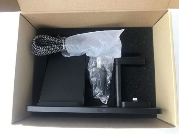 

4fds2awfor infiniti q30 essential phone ph-1 w213 wireless induct charger holder