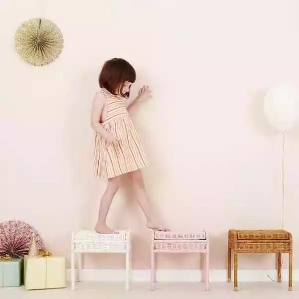 

rocking chairs hand-woven storage rattan chair children's stool net red woven kids toys juguetes brinquedos gifts