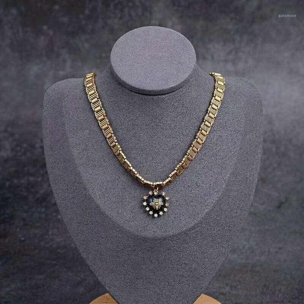 

new arrival exaggerated retro jewellery black heart necklace for women vintage honeybee necklaces lady accessories fashion 20201, Silver