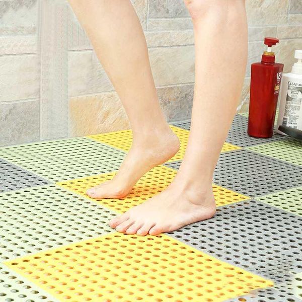 

selling 30 * 30cm bathroom toilet anti-slip carpet household toilet kitchen splicing waterproof carpet plaid hollowed rug1