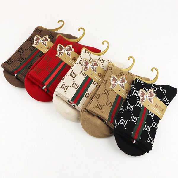 

fashion tide sock net red long tubes personality letters women sock autumn and winter combed cotton sock, Pink;yellow