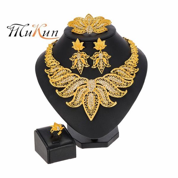 

африканские роскоши dubai gold bridal ювелирные изделия для женщин браслет серьги серьги свадебное вечеринка кристалл ожерелье кольцо ювелир, Silver