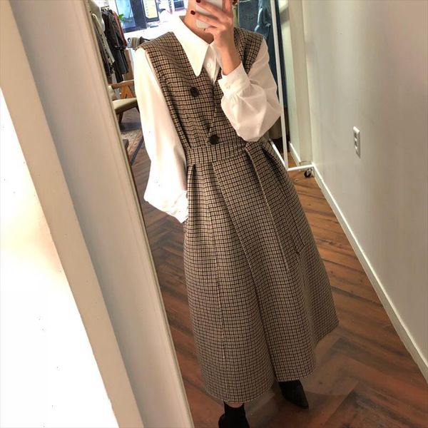 

ewq] 2021 autumn ladies retro pointed collar long sleeved shirt double breasted strappy duffle check vest dress 2 piece set, Gray