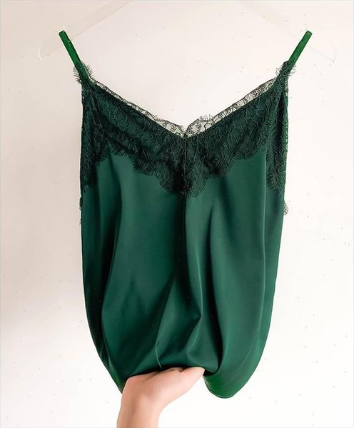 

2021 crop women silk tank blouse fashion french style deep v lace short shirt lingerie soft for women, White