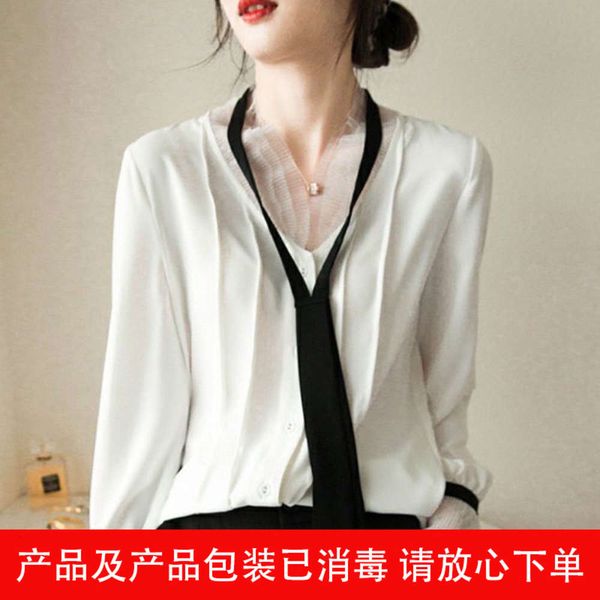 

2021 french spring and autumn shirt hepburn style elegant pleated v-neck lace chiffon blouse, White